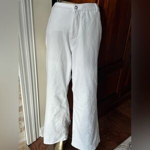 Quacker Factory Size 24W NWOT white Dream Jeans with Zipper